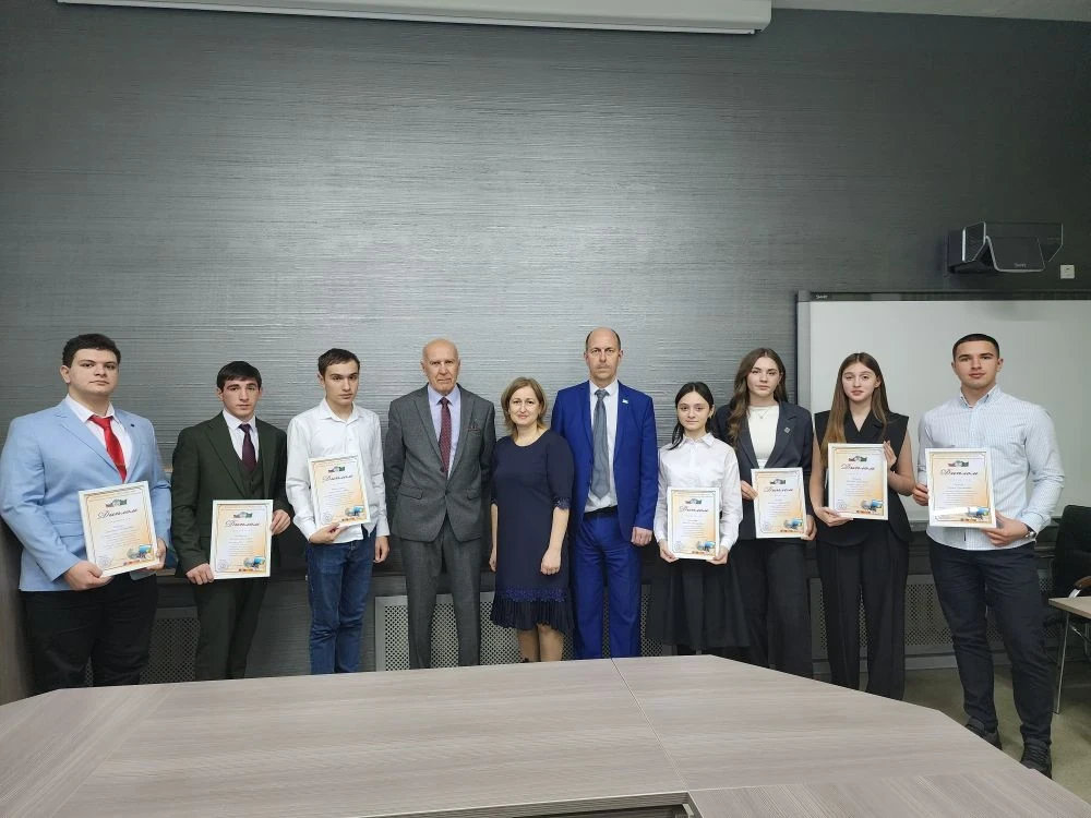 В Адыгее наградили талантливых школьников республики